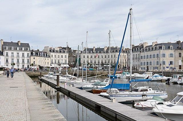 Vannes - Immobilier - CENTURY 21 Agence de la Madeleine - Port_de_Vannes_quai_Eric_Tabarly